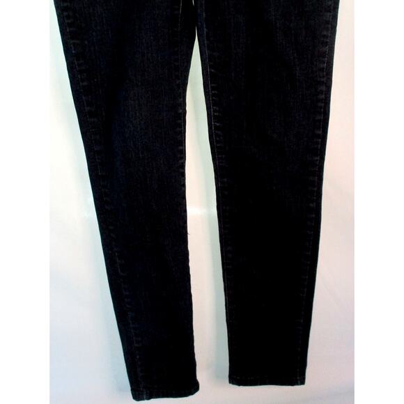 Levi's Women's Mid Rise Straight Leg Dark Wash Legging Blue Jeans Size 4M - Picture 3 of 9